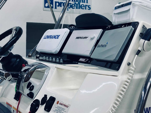 Imagen 2 de 16 de Boston Whaler