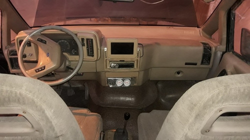 Ford Aerostar Xlt