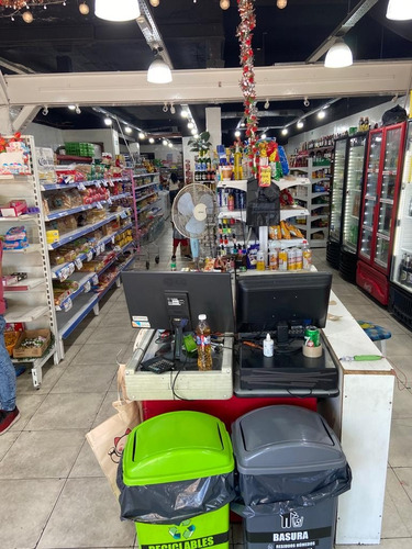 Local En Liniers C/ Oficinas Y Espacio Aereo Apto Todo Rubro