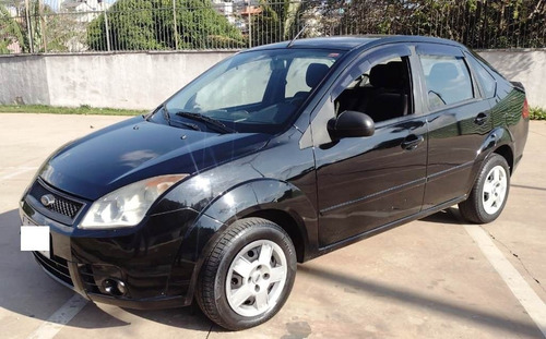 Imagem 1 de 6 de Ford Fiesta 1.0 Sedan Flex Completo