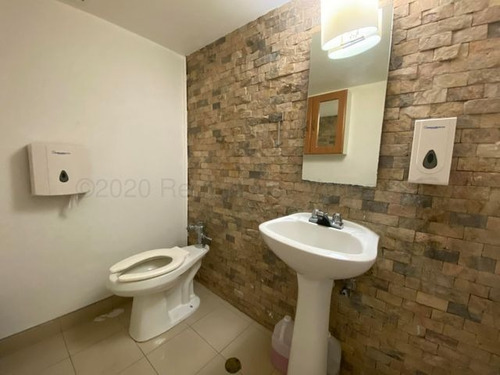 Imagen 15 de 15 de Oficina En Venta Los Palos Grandes 22-23044 Eva Castillo 0414.306.72.20