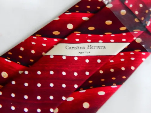 Corbata Carolina Herrera Roja (Usado)