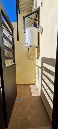 Alquiler De Departamento 2 Amb En Caseros, Tres De Febrero