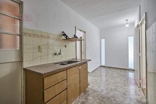 Venta - Departamento - 4 Ambientes C/ Dependencia - Juncal 2800 - Barrio Norte