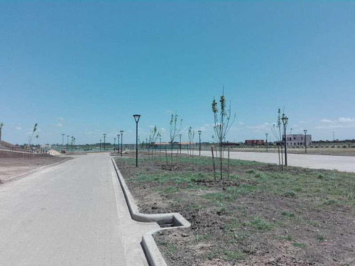 Lote En Venta En Barrio Magallanes, Pueblos Del Plata. Hudson, Berazategui.