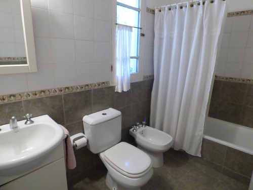 Casa En Venta En La Plata