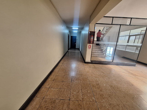 Oportunidad Oficina En Excelente Ubicación