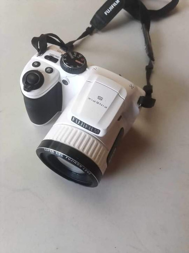 Camara Fujifilm Finepix S8400 Excelente 