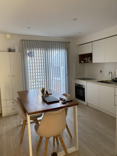 Dúplex En Venta - 2 Dormitorios 2 Baños - Cochera - 93,40mts2 - General Roca