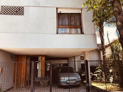 Imagen 3 de 14 de Casa Con Parque De 150mts A Refaccionar En Olivos-golf