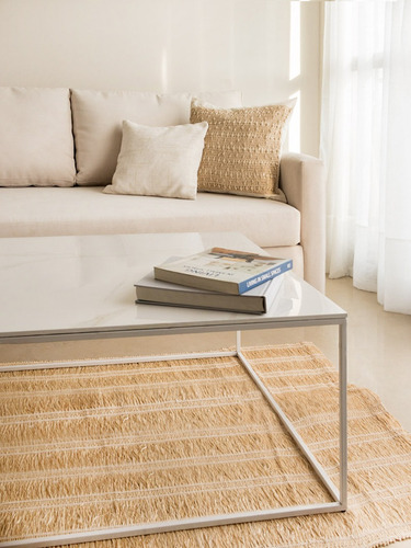 Imagen 2 de 5 de Mesa Ratona Simil Marmol Y Hierro. Estilo Minimal Moderno