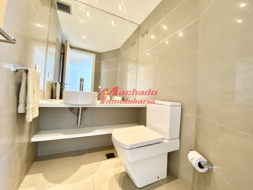 Imagen 6 de 18 de Playa Mansa A Pasos Del Mar Y Del Enjoy ! Excelentes Servicios
