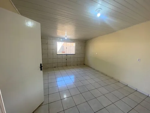 Casa Com Sala Comercial