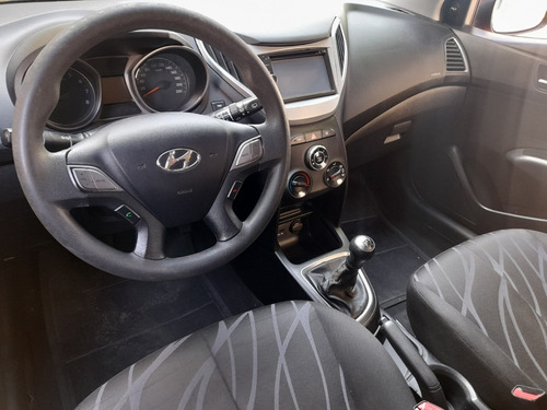 Imagem 13 de 16 de Hyundai Hb 20 1.0 Comfort Plus Bem Conservado