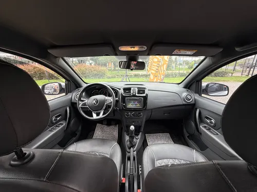 Renault Logan 1.6 Privilege / Intens