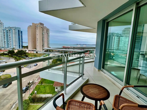 Mansa, Apartamento De 3 Dormitorios Más Dependencia