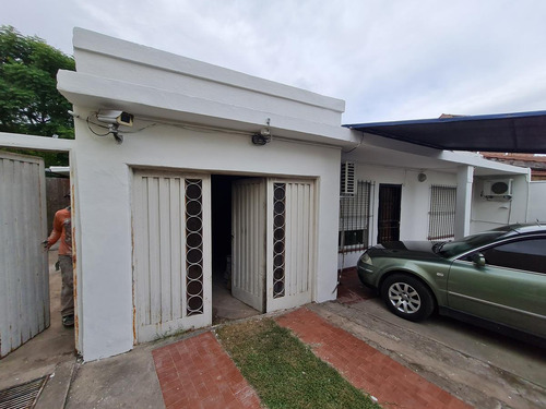 Casa En Venta, Los Polvorines. Excelente Ubicacion, Oportunidad. Retasada.