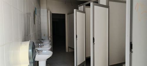 Local Comarcial En Arriendo En Santiago