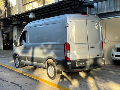 Imagen 3 de 12 de Ford Transit 2.2 Furgon Mediano 350m /// 2018 - 237.000km