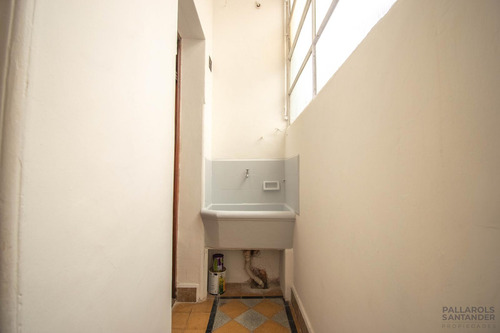 Venta . Ph . Sin Expensas . Palermo . 1 Piso Por Escalera