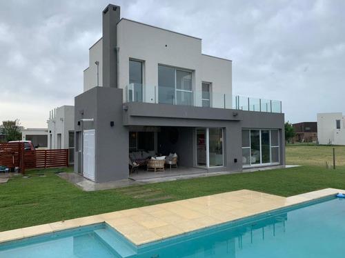 Imagen 8 de 21 de Casa - El Canton - Islas
