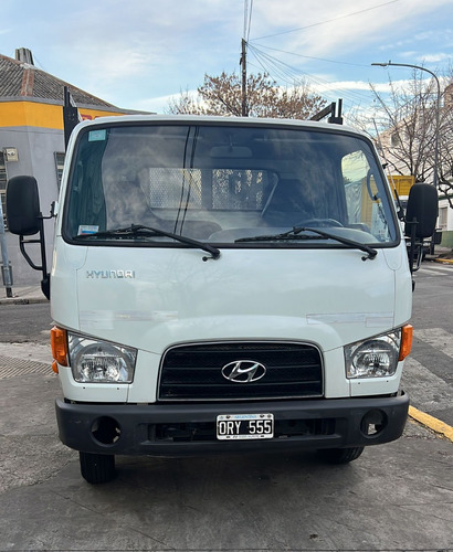 Hyundai Hd78 / Primera Mano / Autoglas