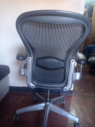 Silla Herman Miller Modelo Aeron T/a (Reacondicionado)