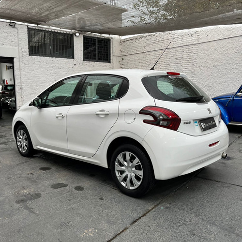 Peugeot 208 1.6 Active