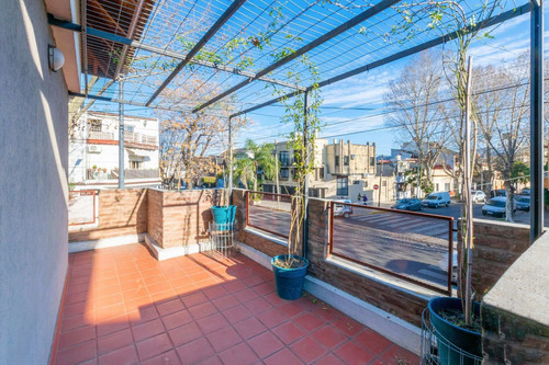 Imagen 20 de 30 de Venta Casa 4 Amb Cochera-patio-bal/terraza-parrill