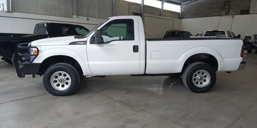 Imagen 2 de 15 de 2015 F-250 Super Duty 4x4 Cabina Sencilla Caja Larga