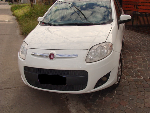 Fiat Palio Attractive 1.4 2016 Full