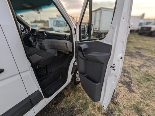 JAC Sunray 2.8Td Cargo