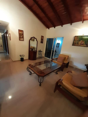 Midaly Vende Casa Amoblada En Terrazas Del Norte, Guayacan, Maturin.