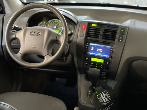 Imagem 9 de 11 de Hyundai Tucson 2.0 Mpfi Gls 16v 143cv 2wd Flex 4p