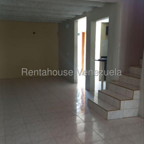 Milagros Inmuebles Casa Venta Barquisimeto Lara Zona Norte Tamaca Economica Residencial Economico Código Inmobiliaria Rent-a-house 25-8822