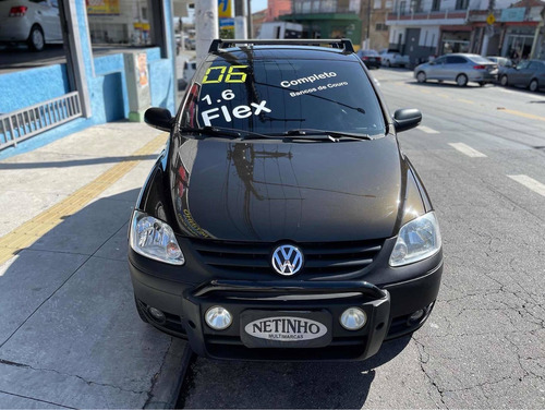 Imagem 2 de 9 de Volkswagen Crossfox 2006 1.6 Total Flex 5p