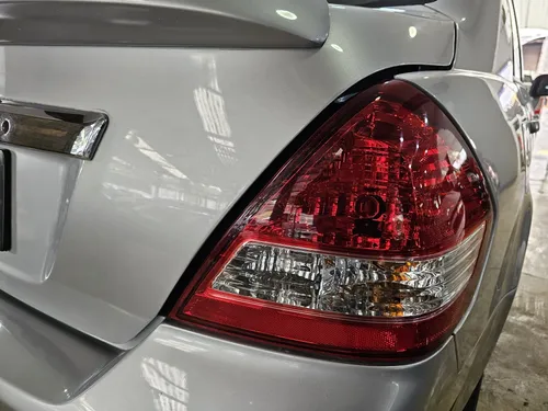 Nissan Tiida 1.8 Advance Sedan Mt