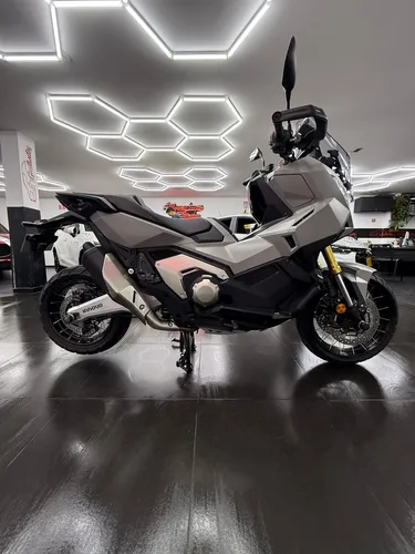 Honda X-adv 750