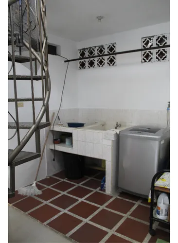 Vendo Casa Unifamiliar De 3 Niveles En Talanga, Cali