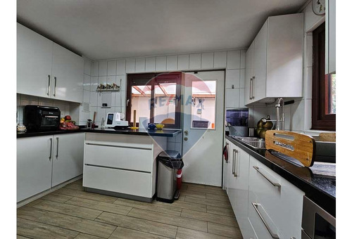Impecable Casa En Quebrada De Macul
