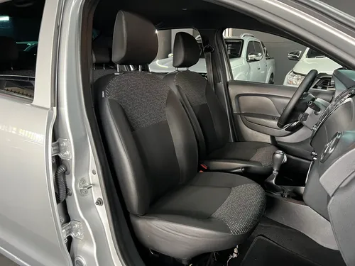 Renault Logan 1.6 Automatico