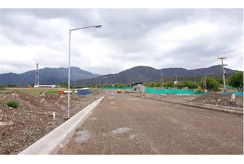 Imagen 2 de 5 de Terreno Central En Barrio Privado Romero Day