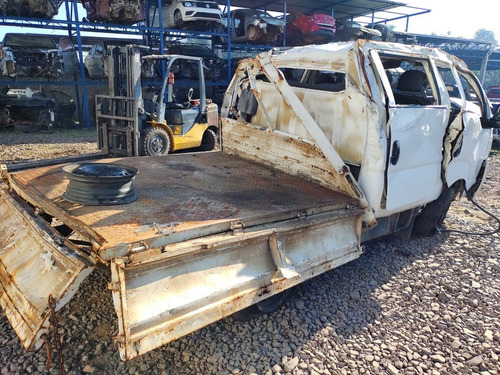 Imagem 4 de 11 de Sucata Kia Bongo 2.7 Diesel 2010/2011
