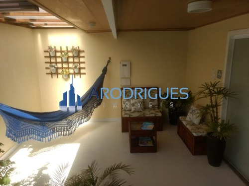 Imagem 3 de 20 de Oportunidade De Casa À Venda Em Monte Gordo Com 5/4 Sendo 4 Suítes, Depósito E 400 M², Condomínio Fechado! - Ca00562