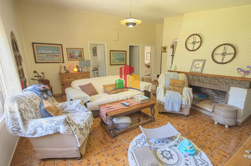 Casa En Alquiler De Temporada Con Piscina Climatizada Mansa