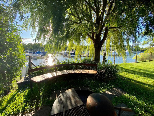Imagen 6 de 20 de Santa Maria De Tigre -exclusiva Casa Al Rio En Venta.