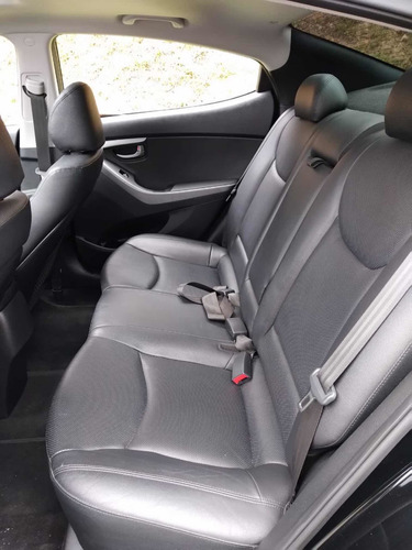 Imagem 8 de 10 de Hyundai Elantra 2015 2.0 16v Gls Flex Aut. 4p