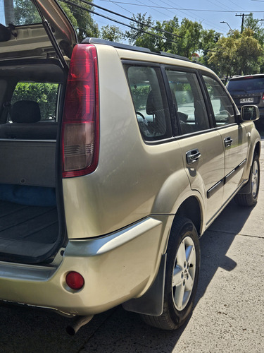 Nissan Xtrail 2010, Japón Beige At, 4p, Aire, Para Ajustar