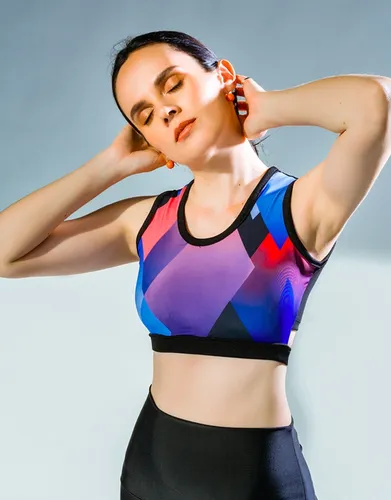 Top deportivo estampado sale