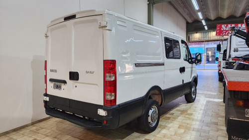 Iveco Daily 3.0 Furgon 40s14 H1 136cv 8m3 3000 Aa
